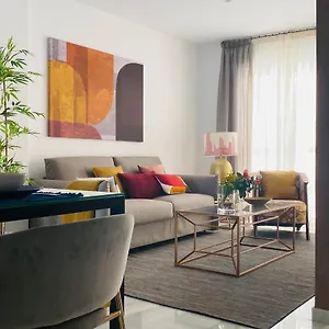  Apartment Palacio Caballeros. Parking/wifi